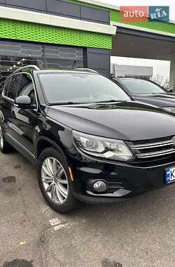Позашляховик / Кросовер Volkswagen Tiguan 2016 в Києві