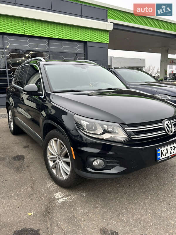 Внедорожник / Кроссовер Volkswagen Tiguan 2016 в Киеве