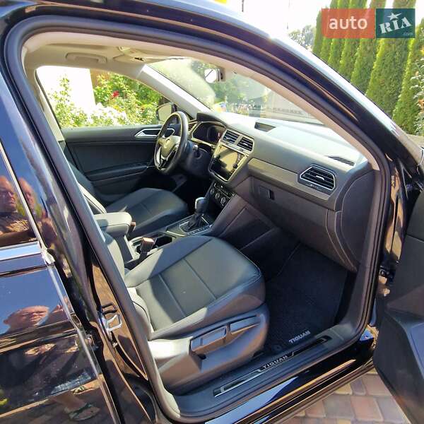 Позашляховик / Кросовер Volkswagen Tiguan 2020 в Києві фото 11 Позашляховик / Кросовер Volkswagen Tiguan 2020 в Києві