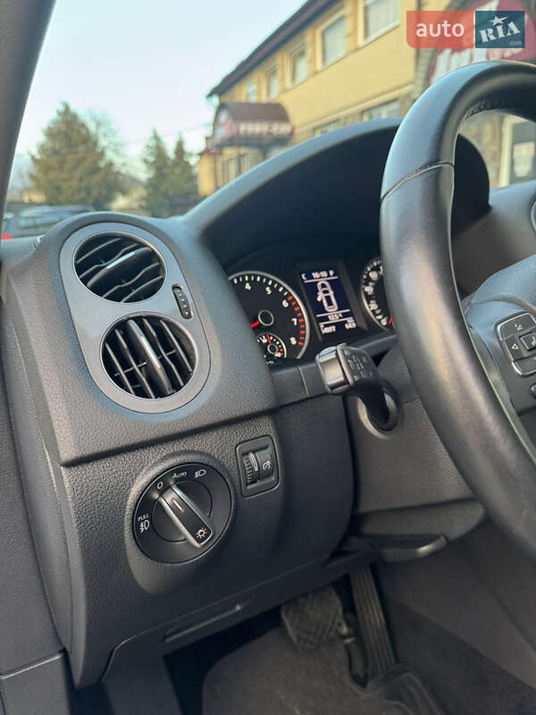 Позашляховик / Кросовер Volkswagen Tiguan 2017 в Володимирі