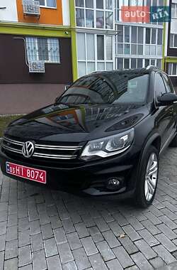 Внедорожник / Кроссовер Volkswagen Tiguan 2014 в Полтаве
