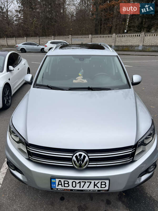 Внедорожник / Кроссовер Volkswagen Tiguan 2015 в Виннице