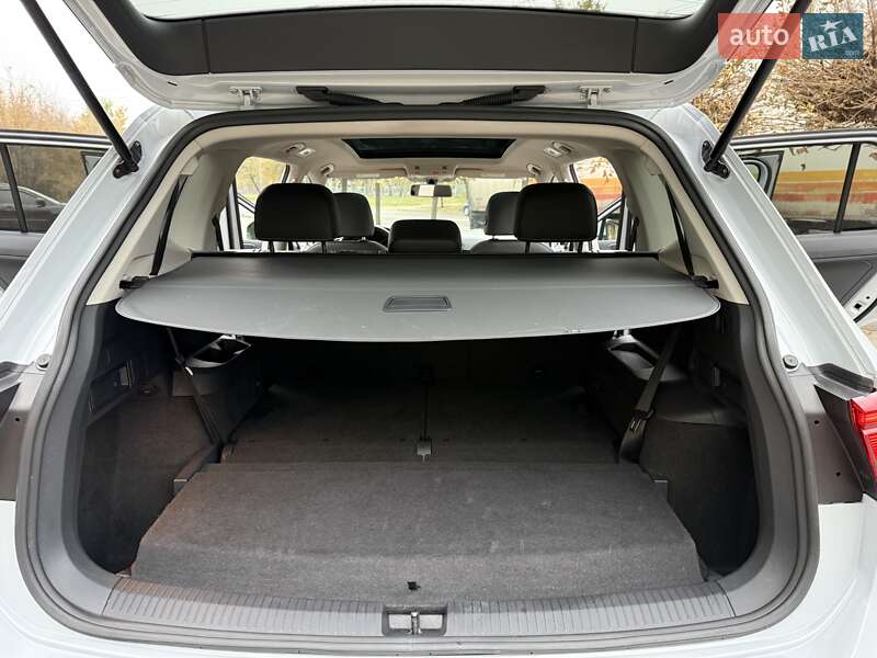 Внедорожник / Кроссовер Volkswagen Tiguan 2018 в Днепре
