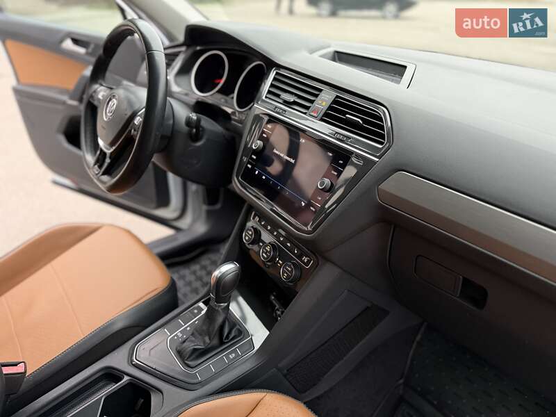 Внедорожник / Кроссовер Volkswagen Tiguan 2018 в Днепре