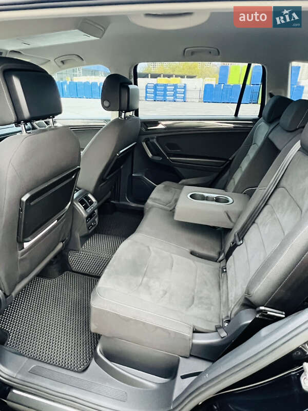 Внедорожник / Кроссовер Volkswagen Tiguan 2018 в Киеве фото 14 Внедорожник / Кроссовер Volkswagen Tiguan 2018 в Киеве