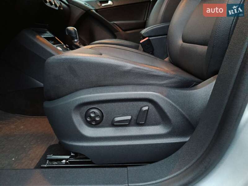 Внедорожник / Кроссовер Volkswagen Tiguan 2016 в Киеве