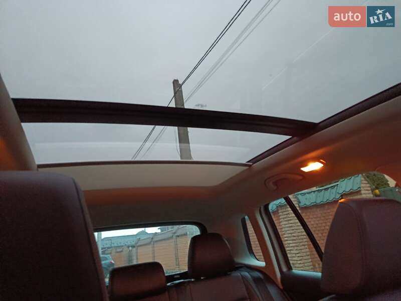 Внедорожник / Кроссовер Volkswagen Tiguan 2016 в Киеве