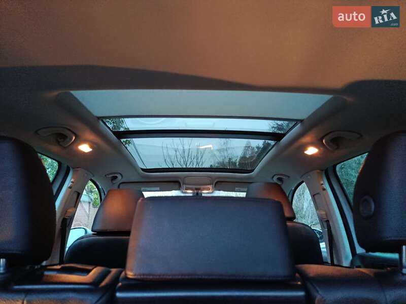 Внедорожник / Кроссовер Volkswagen Tiguan 2016 в Киеве