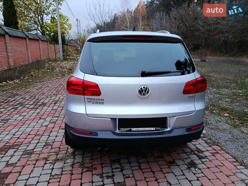 Внедорожник / Кроссовер Volkswagen Tiguan 2016 в Киеве