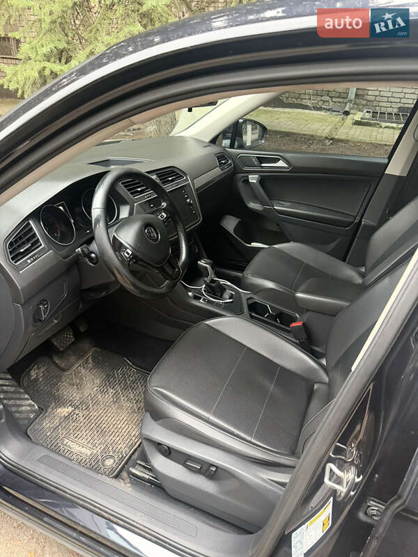 Внедорожник / Кроссовер Volkswagen Tiguan 2018 в Днепре фото 4 Внедорожник / Кроссовер Volkswagen Tiguan 2018 в Днепре