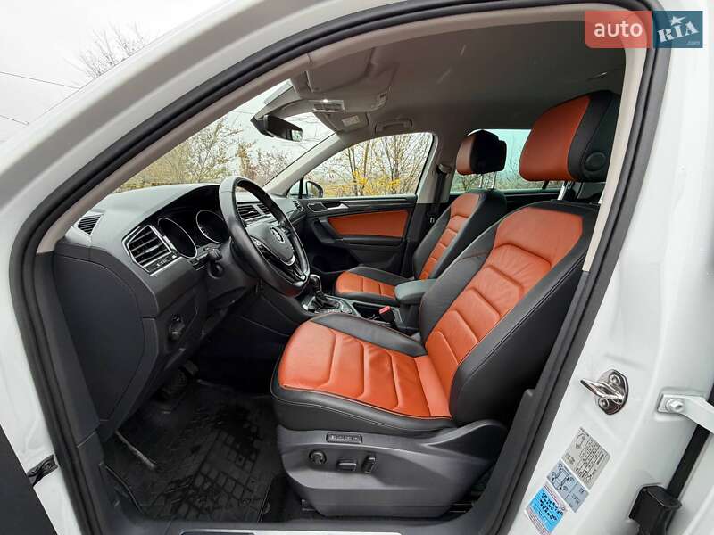 Позашляховик / Кросовер Volkswagen Tiguan 2017 в Кривому Розі