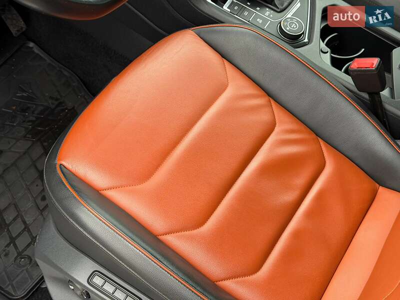 Позашляховик / Кросовер Volkswagen Tiguan 2017 в Кривому Розі
