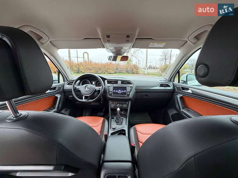 Позашляховик / Кросовер Volkswagen Tiguan 2017 в Кривому Розі