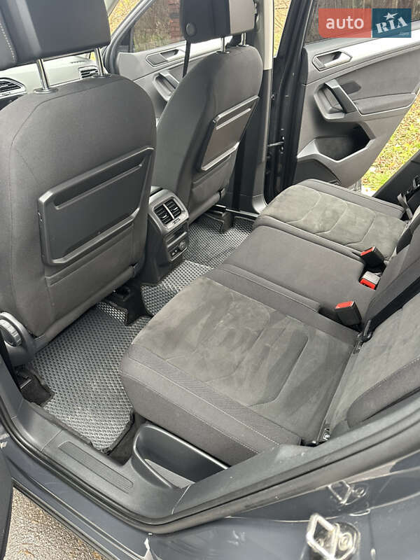 Внедорожник / Кроссовер Volkswagen Tiguan 2019 в Бердичеве