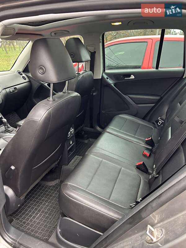 Внедорожник / Кроссовер Volkswagen Tiguan 2011 в Днепре