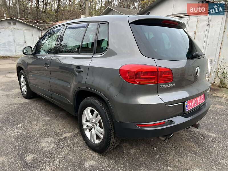 Внедорожник / Кроссовер Volkswagen Tiguan 2012 в Киеве