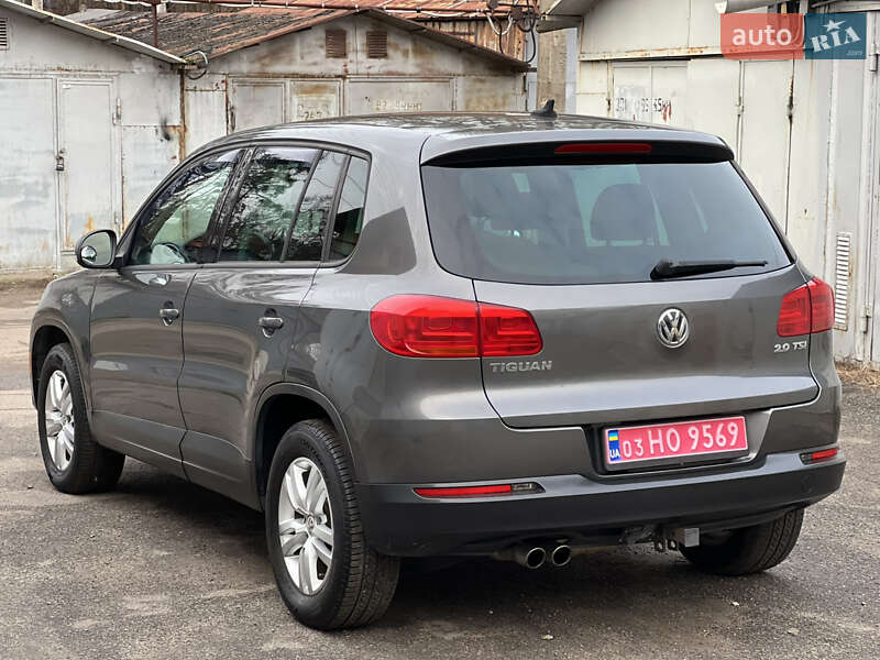 Внедорожник / Кроссовер Volkswagen Tiguan 2012 в Киеве