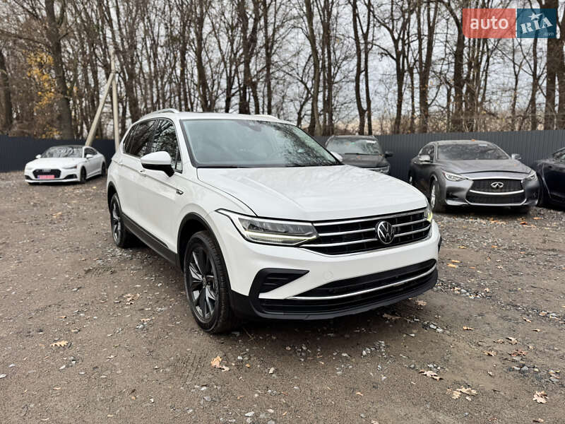 Внедорожник / Кроссовер Volkswagen Tiguan 2023 в Ровно