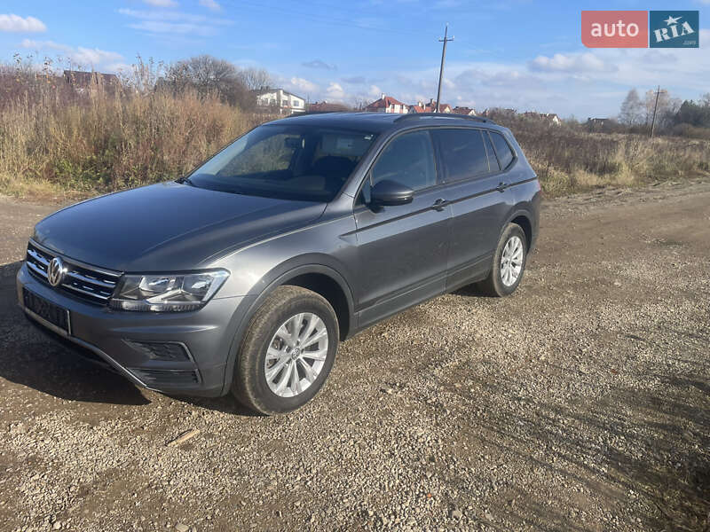 Внедорожник / Кроссовер Volkswagen Tiguan 2020 в Львове