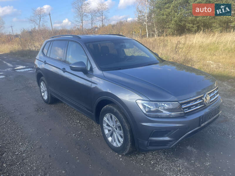 Внедорожник / Кроссовер Volkswagen Tiguan 2020 в Львове