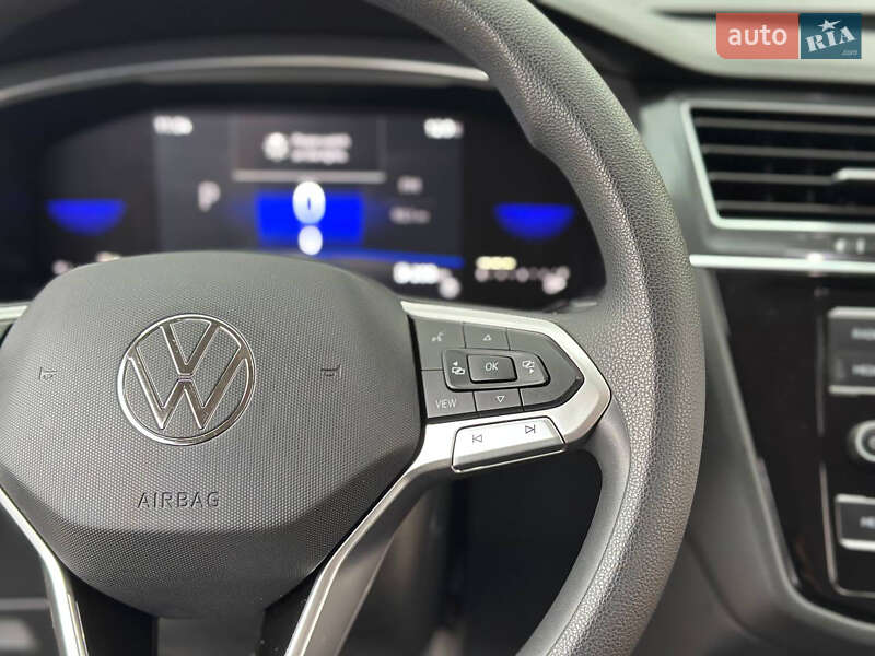 Внедорожник / Кроссовер Volkswagen Tiguan 2022 в Днепре