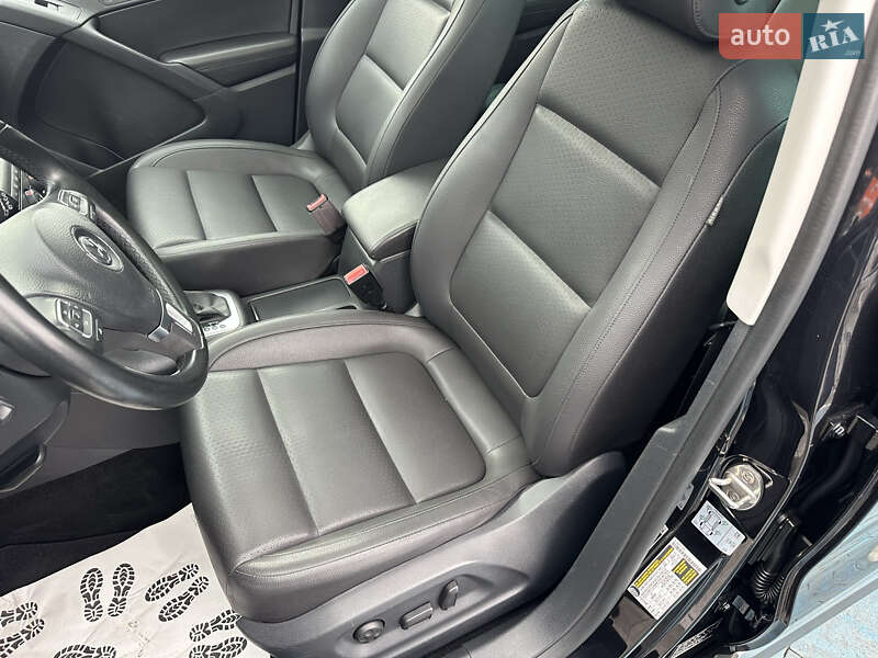 Внедорожник / Кроссовер Volkswagen Tiguan 2017 в Луцке