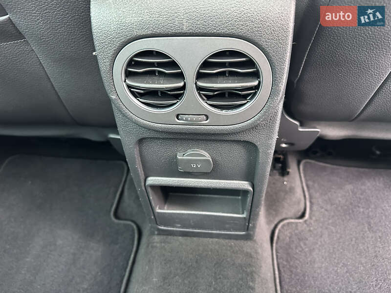 Внедорожник / Кроссовер Volkswagen Tiguan 2017 в Луцке