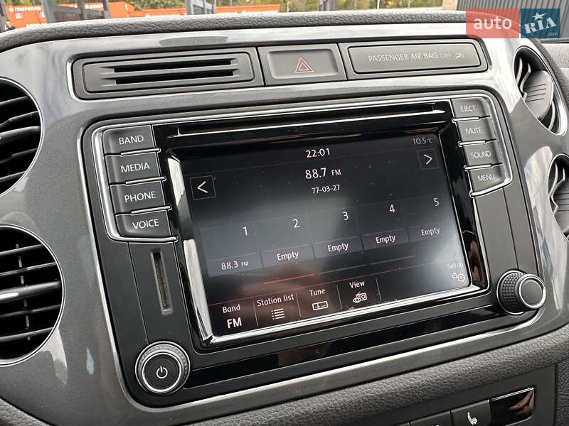 Внедорожник / Кроссовер Volkswagen Tiguan 2017 в Луцке
