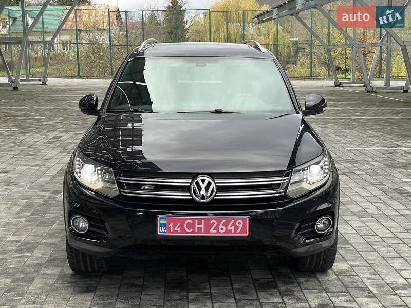 Внедорожник / Кроссовер Volkswagen Tiguan 2015 в Львове