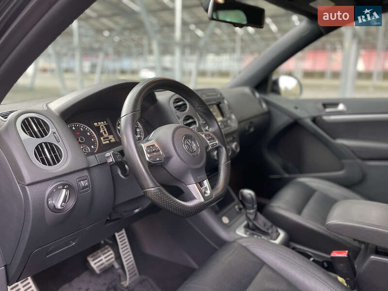 Внедорожник / Кроссовер Volkswagen Tiguan 2015 в Львове