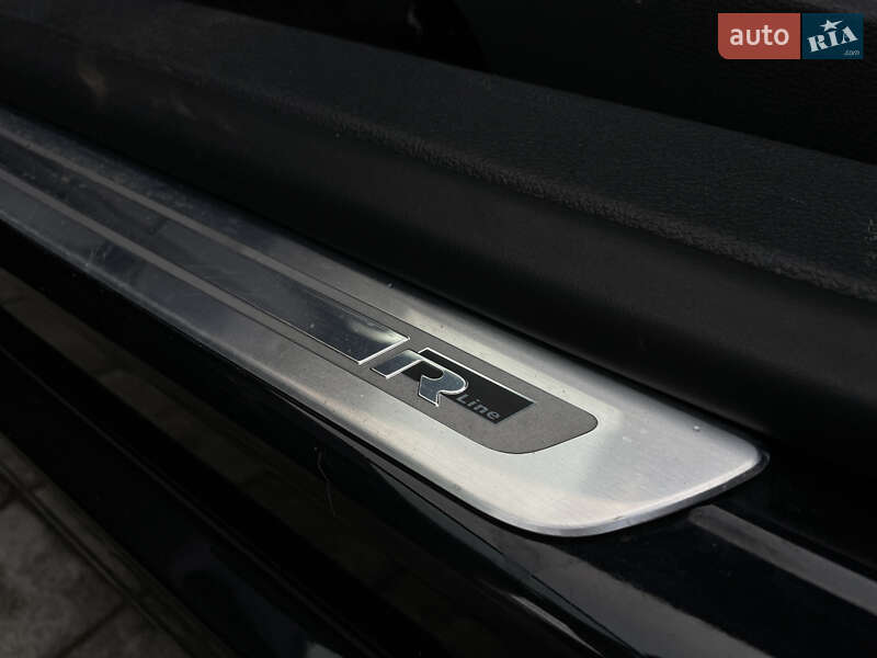 Внедорожник / Кроссовер Volkswagen Tiguan 2015 в Львове