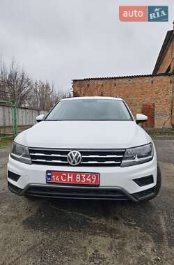 Позашляховик / Кросовер Volkswagen Tiguan 2018 в Сумах