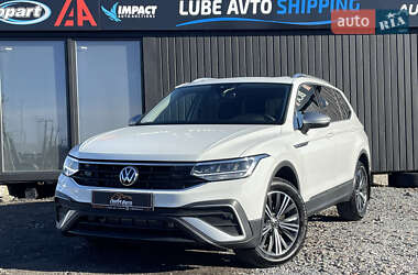 Внедорожник / Кроссовер Volkswagen Tiguan 2024 в Львове
