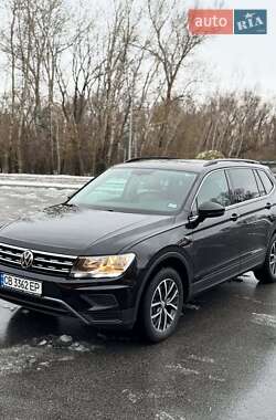 Позашляховик / Кросовер Volkswagen Tiguan 2019 в Львові