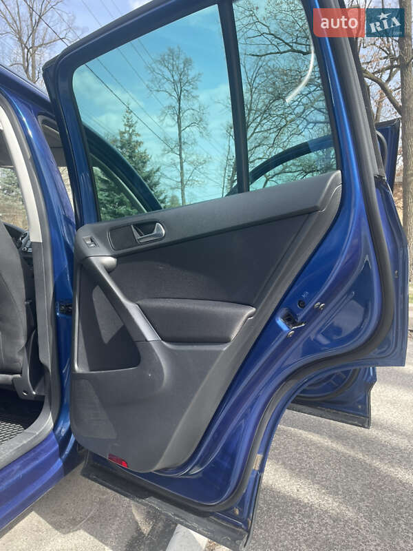 Внедорожник / Кроссовер Volkswagen Tiguan 2008 в Киеве