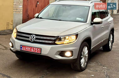 Позашляховик / Кросовер Volkswagen Tiguan 2014 в Києві