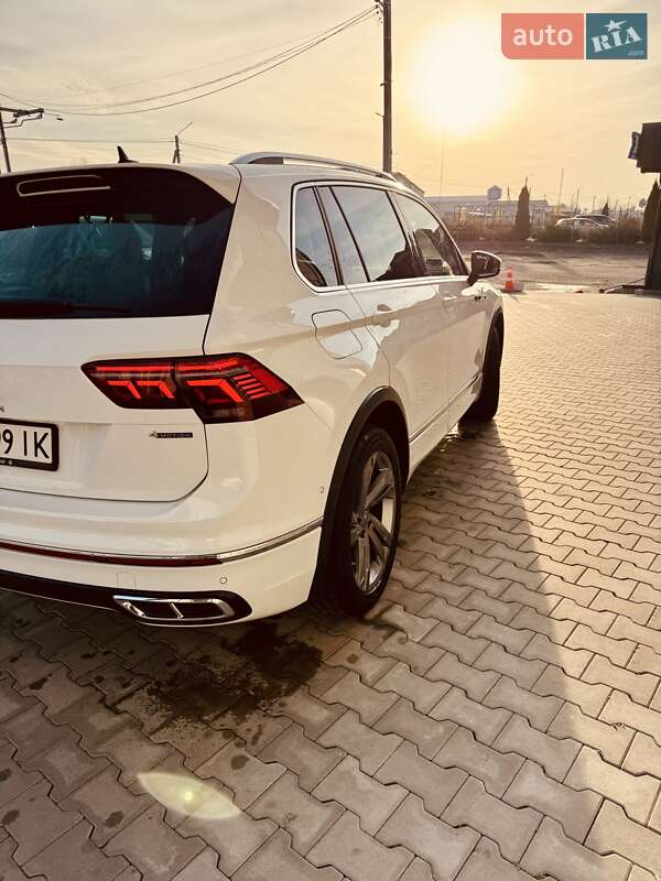 Внедорожник / Кроссовер Volkswagen Tiguan 2022 в Киеве