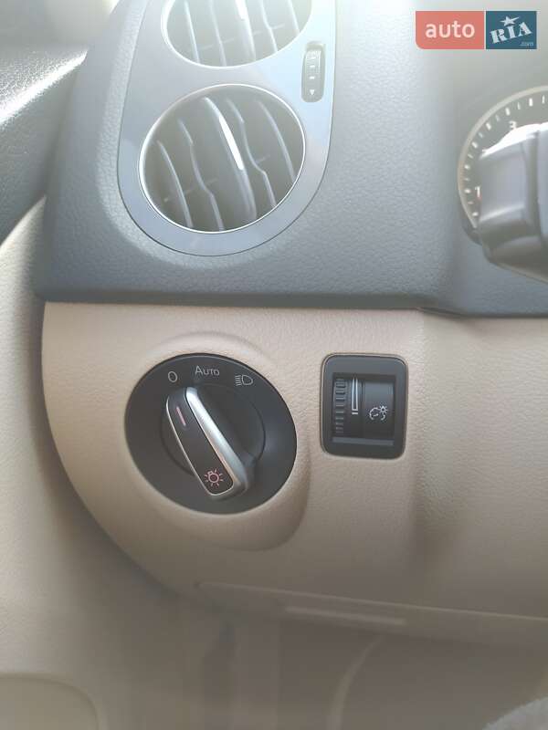 Внедорожник / Кроссовер Volkswagen Tiguan 2016 в Киеве