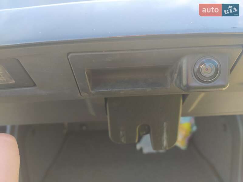 Внедорожник / Кроссовер Volkswagen Tiguan 2016 в Киеве