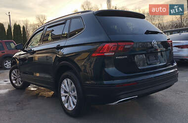 Внедорожник / Кроссовер Volkswagen Tiguan 2018 в Ирпене