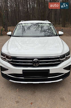 Позашляховик / Кросовер Volkswagen Tiguan 2021 в Львові