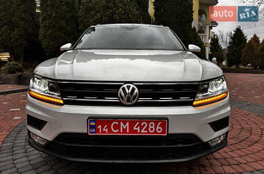 Позашляховик / Кросовер Volkswagen Tiguan 2017 в Хусті