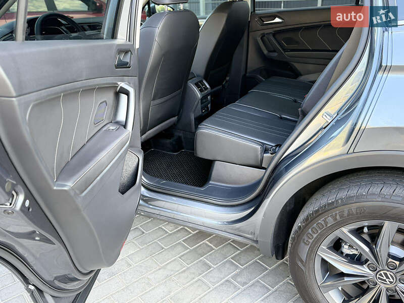 Внедорожник / Кроссовер Volkswagen Tiguan 2023 в Каменском