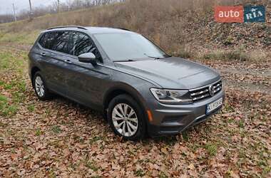 Внедорожник / Кроссовер Volkswagen Tiguan 2021 в Киеве