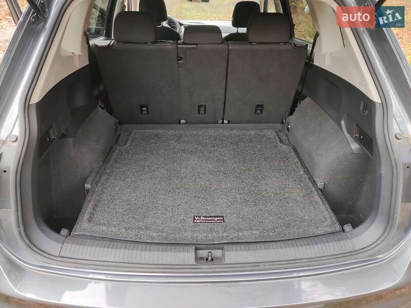 Внедорожник / Кроссовер Volkswagen Tiguan 2021 в Киеве