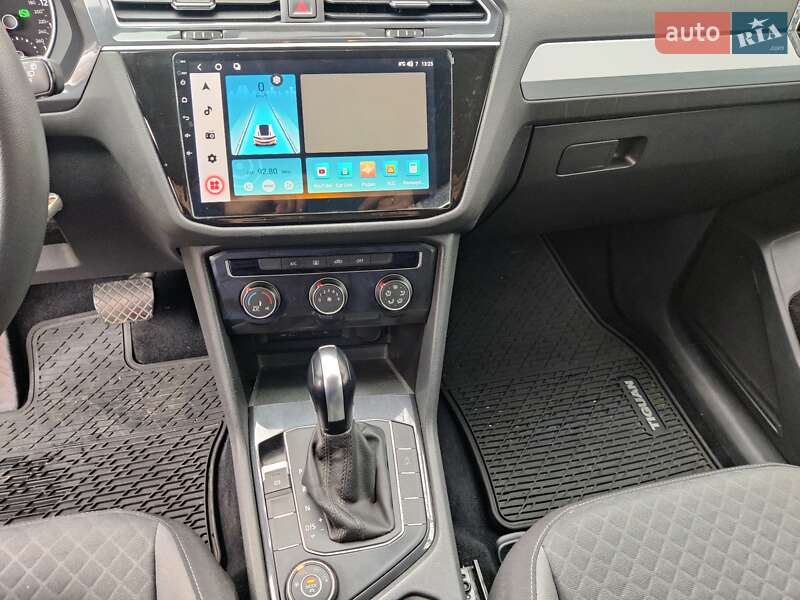 Внедорожник / Кроссовер Volkswagen Tiguan 2021 в Киеве