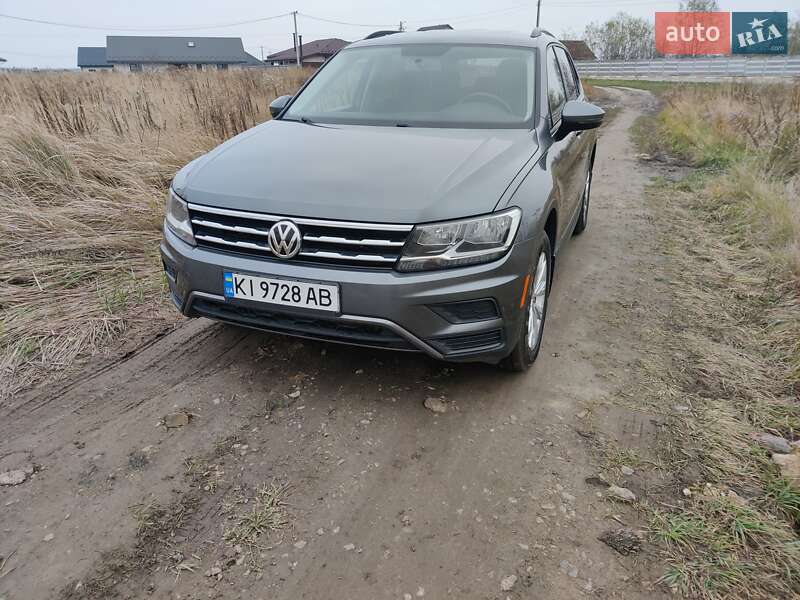 Внедорожник / Кроссовер Volkswagen Tiguan 2021 в Киеве