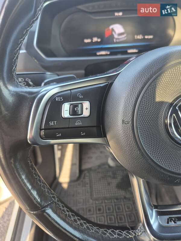 Внедорожник / Кроссовер Volkswagen Tiguan 2018 в Ровно