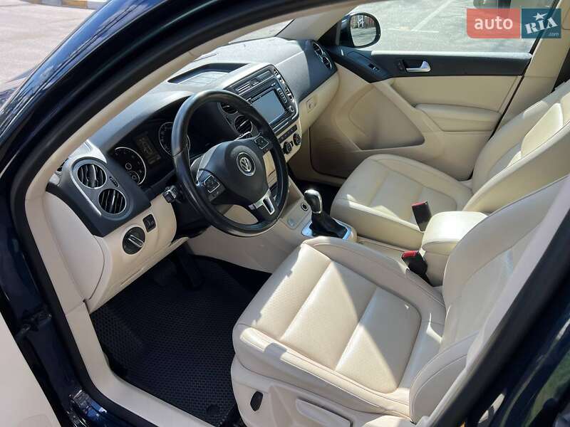 Внедорожник / Кроссовер Volkswagen Tiguan 2013 в Ровно фото 6 Внедорожник / Кроссовер Volkswagen Tiguan 2013 в Ровно
