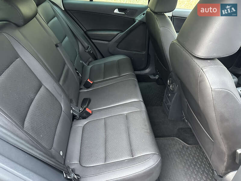 Позашляховик / Кросовер Volkswagen Tiguan 2016 в Києві фото 16 Позашляховик / Кросовер Volkswagen Tiguan 2016 в Києві